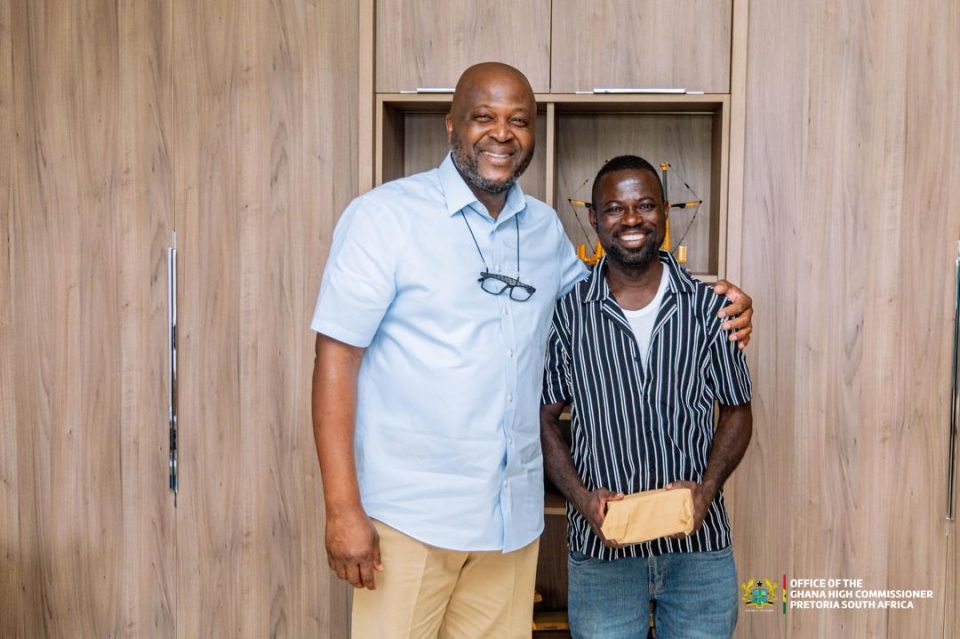 Xenophobia victim Emmanuel Asamoah receives GH¢200k and business support from Ibrahim Mahama after returning from South Africa.