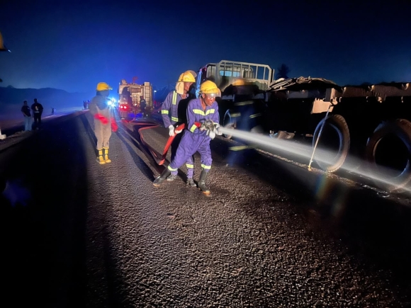 Two lives were lost and eight people injured after a commercial minibus collided with a broken-down truck at Dompoase near Komenda.